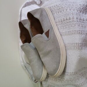 Olukai genuine leather slip on tennis shoe, rubber sole sneakers, diamond design